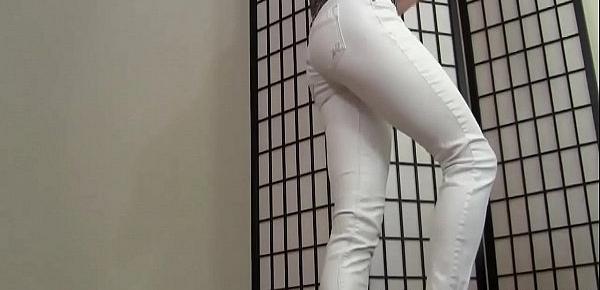  You cant resist my round ass in tight jeans JOI